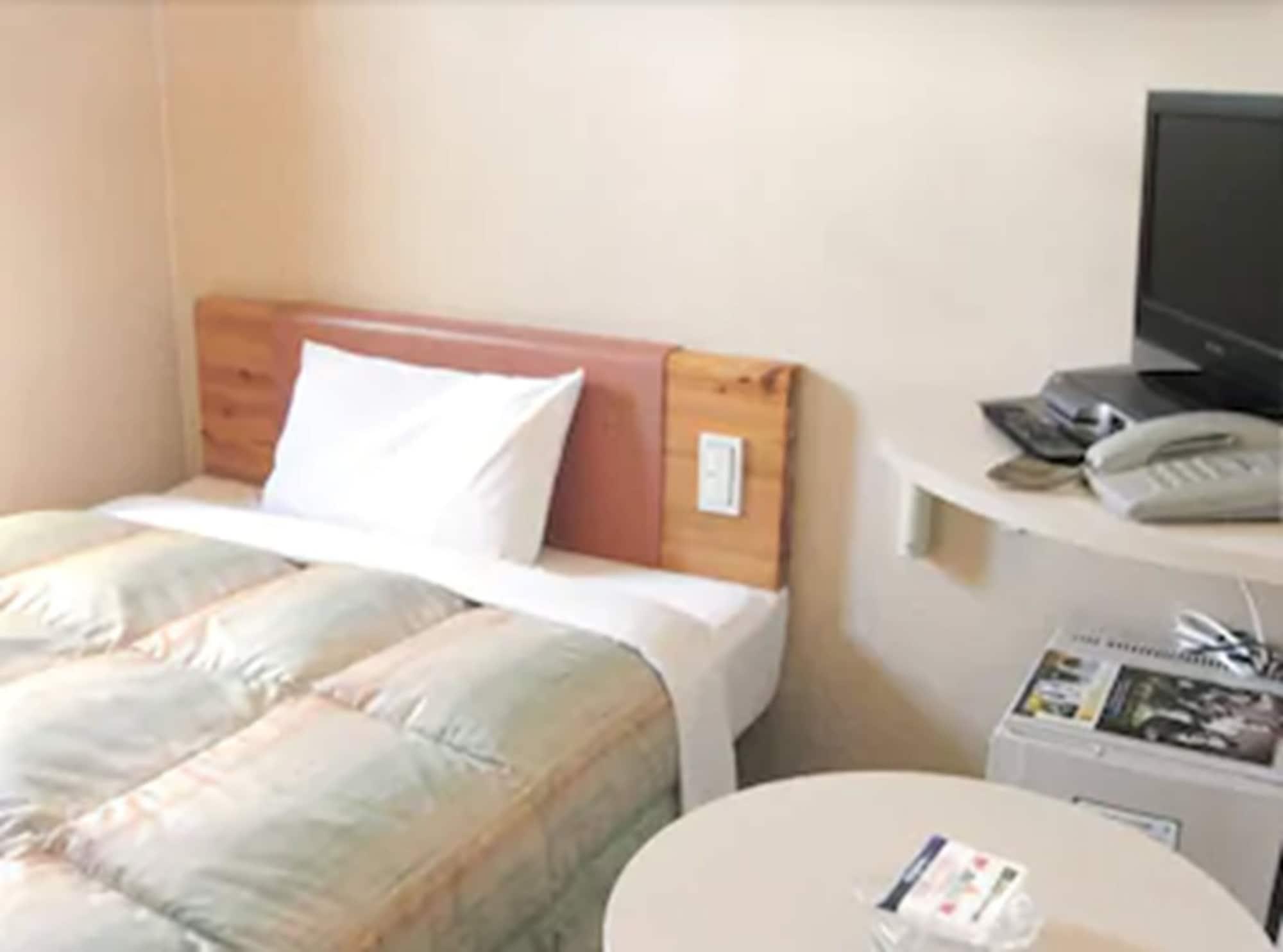 Washington R&B Hotel Kumagaya Ekimae Buitenkant foto