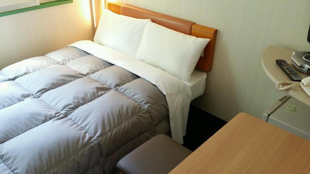 Washington R&B Hotel Kumagaya Ekimae Buitenkant foto